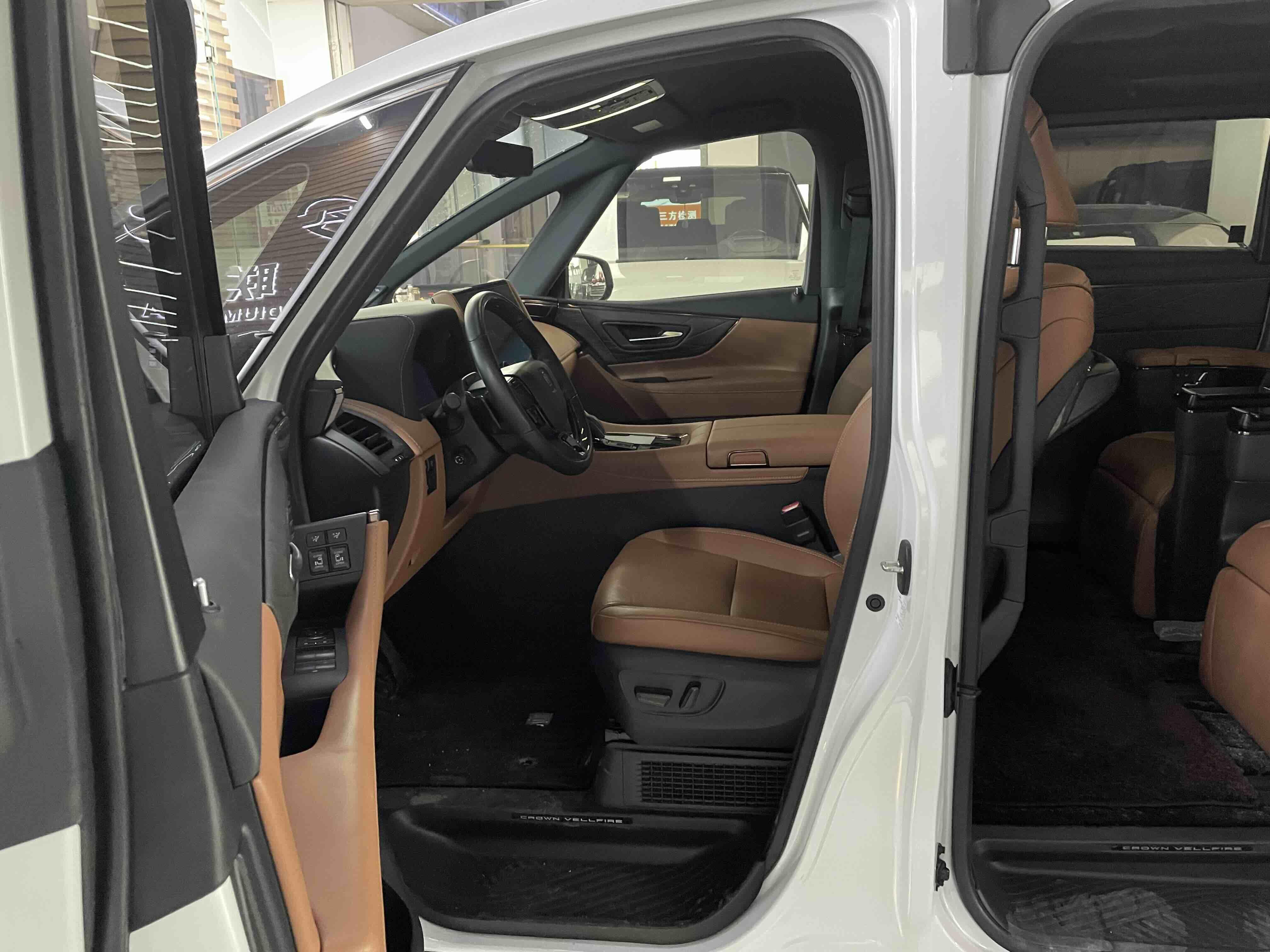 Toyota Vellfire 2023 thumb 9
