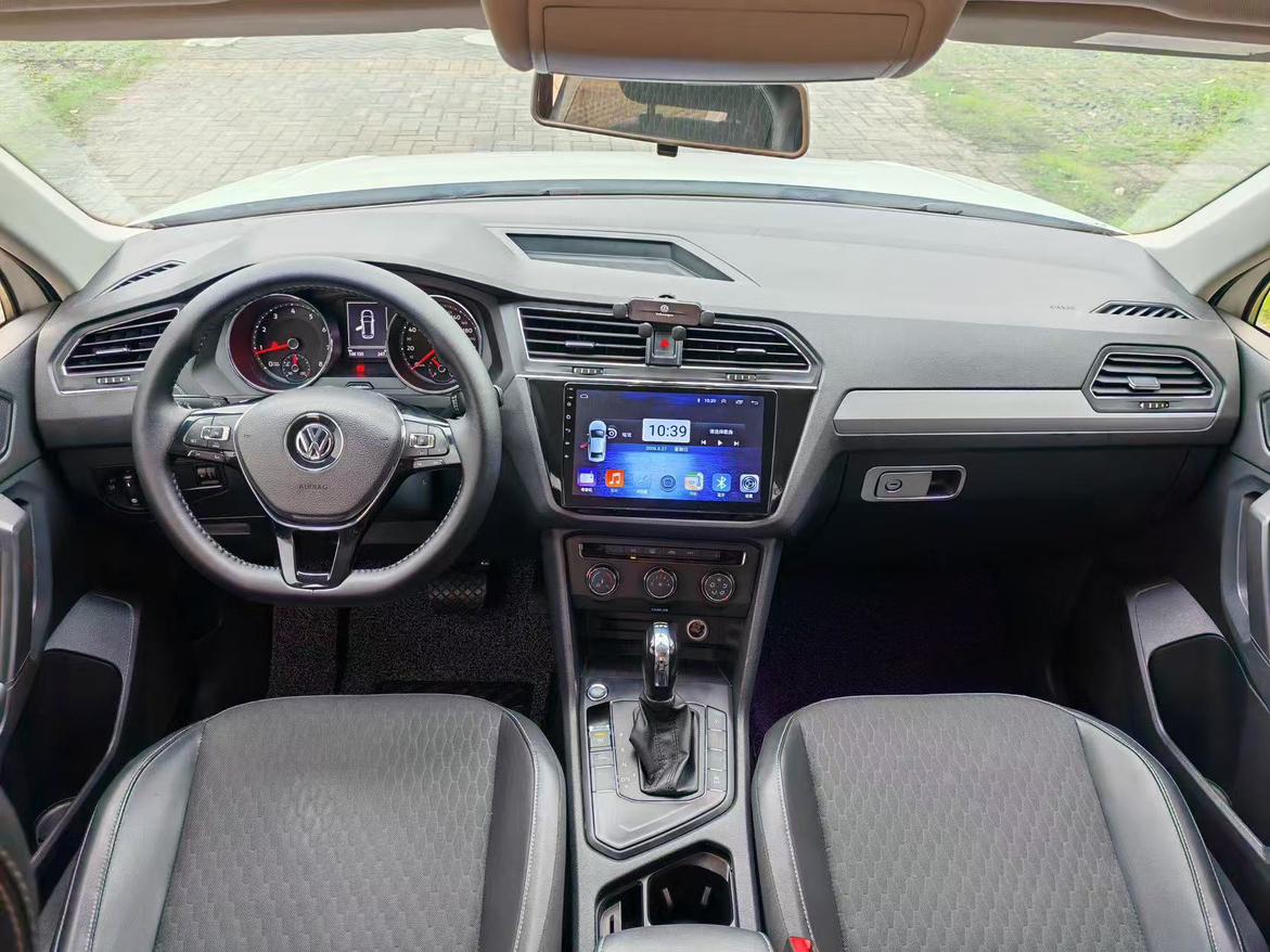 Volkswagen Tiguan 2017 thumb 5
