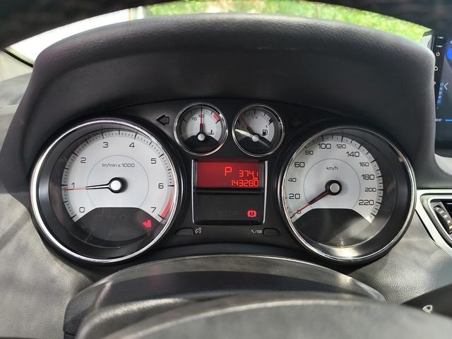 Peugeot 308 2013 thumb 5