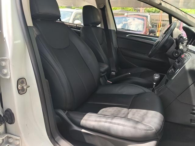 Peugeot 308 2013 thumb 9