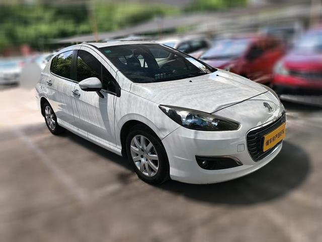 Peugeot 308 2013 thumb 12
