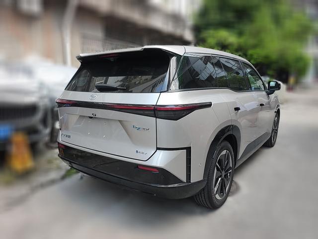Toyota 3X 2025 thumb 12