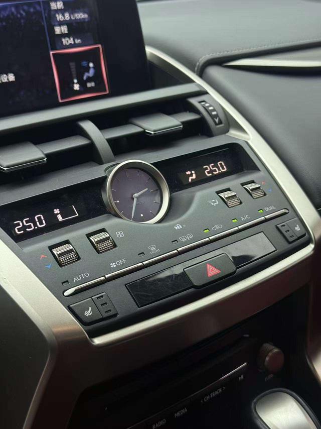 Lexus NX 2018 thumb 7