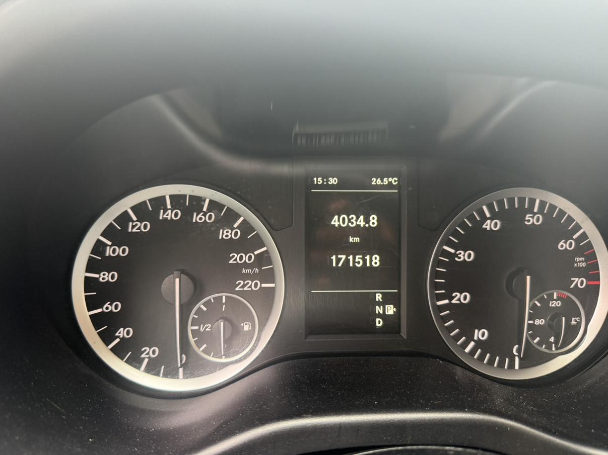Mercedes-Benz Wei Ting 2018 thumb 7