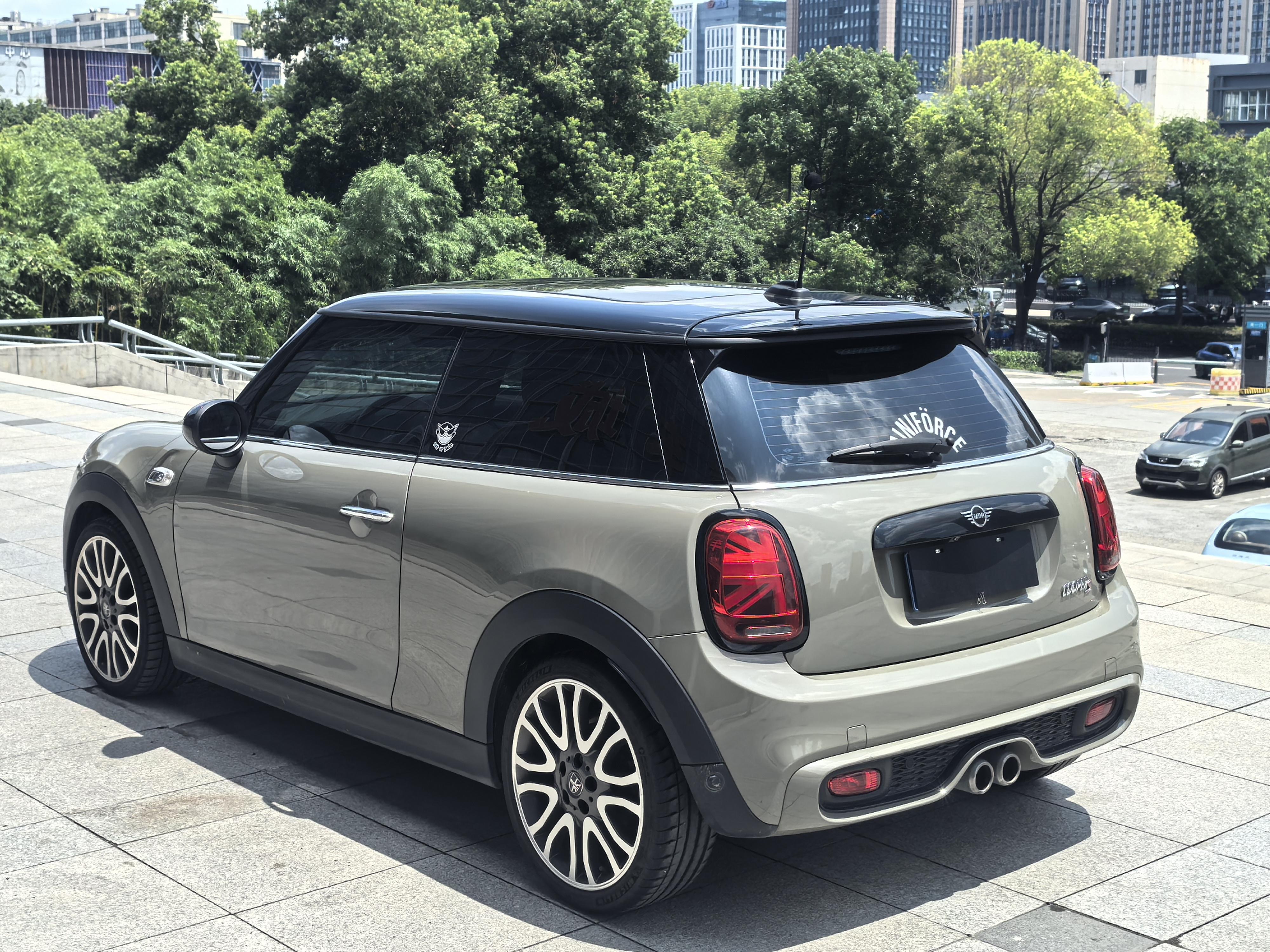 Mini Hatch 2019 thumb 3