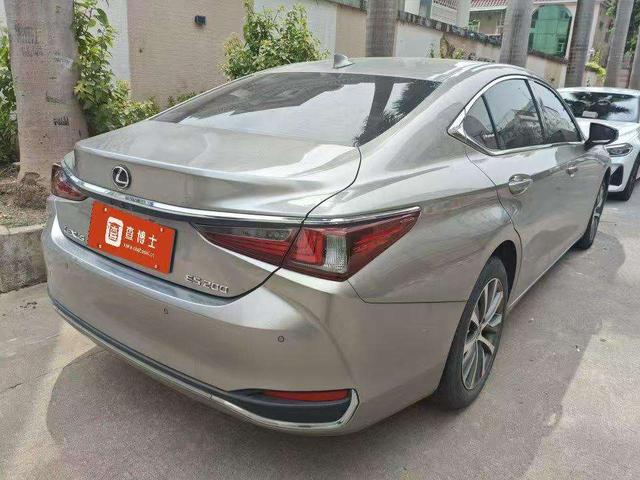 Lexus ES 2020 thumb 3