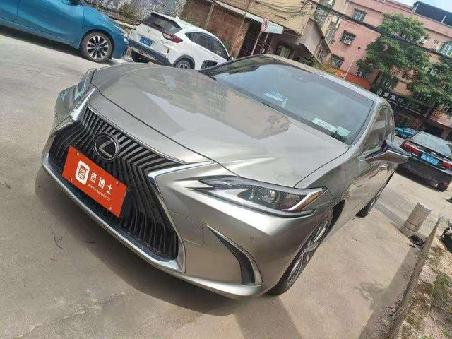 Lexus ES 2020 thumb 5