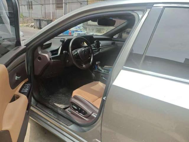 Lexus ES 2020 thumb 10