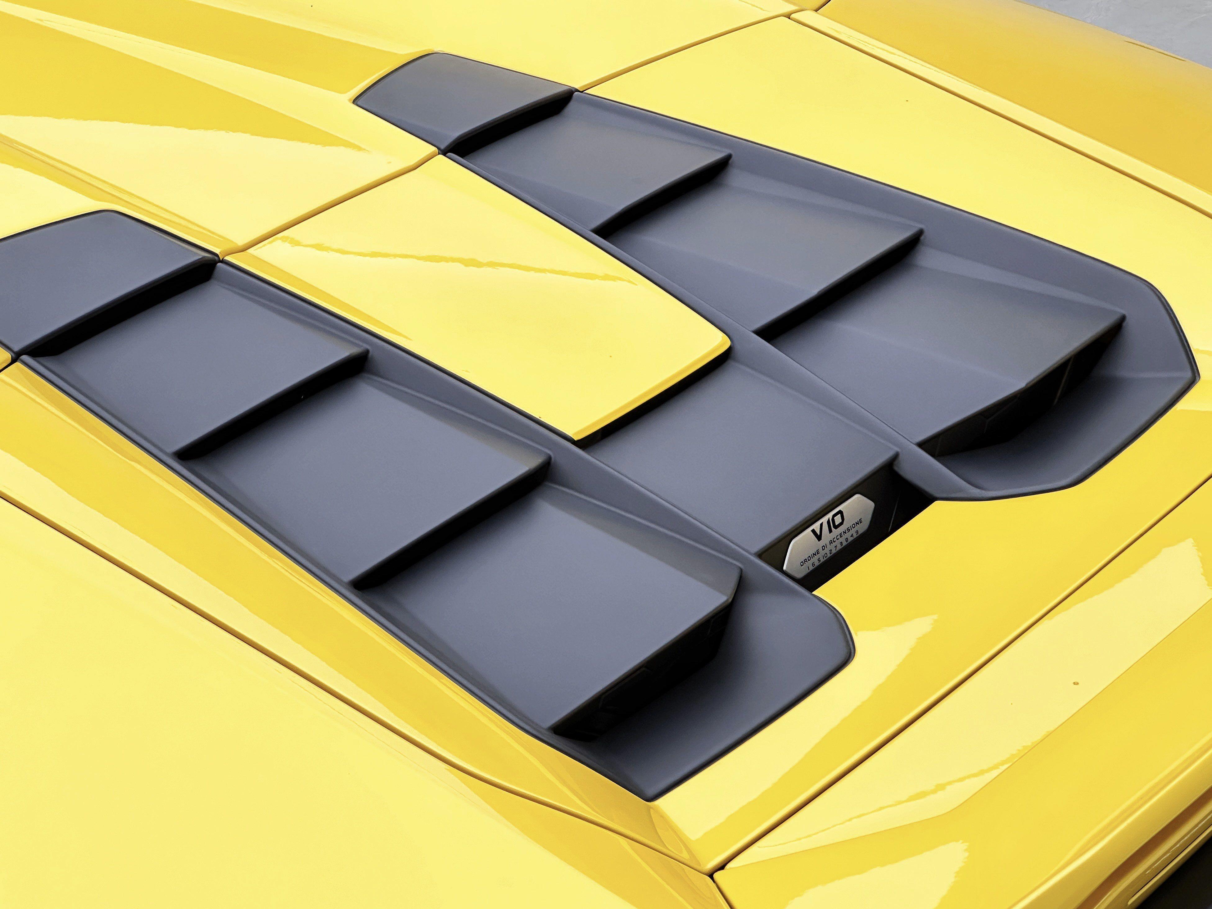 Lamborghini Huracán 2020 thumb 10