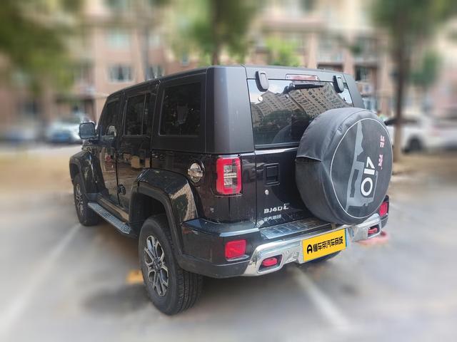 BJ 40 2020 thumb 2