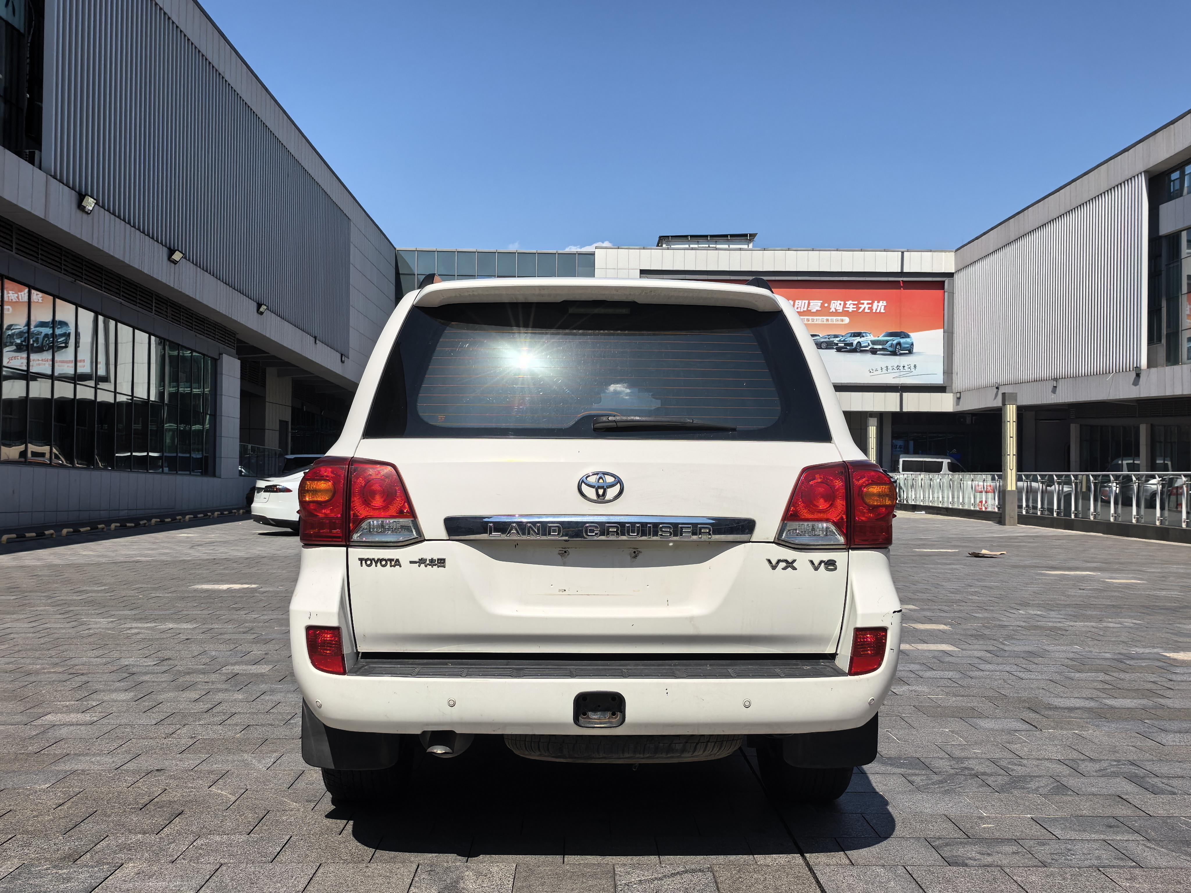 Toyota Lan De Ku Lu Ze 2012 thumb 4