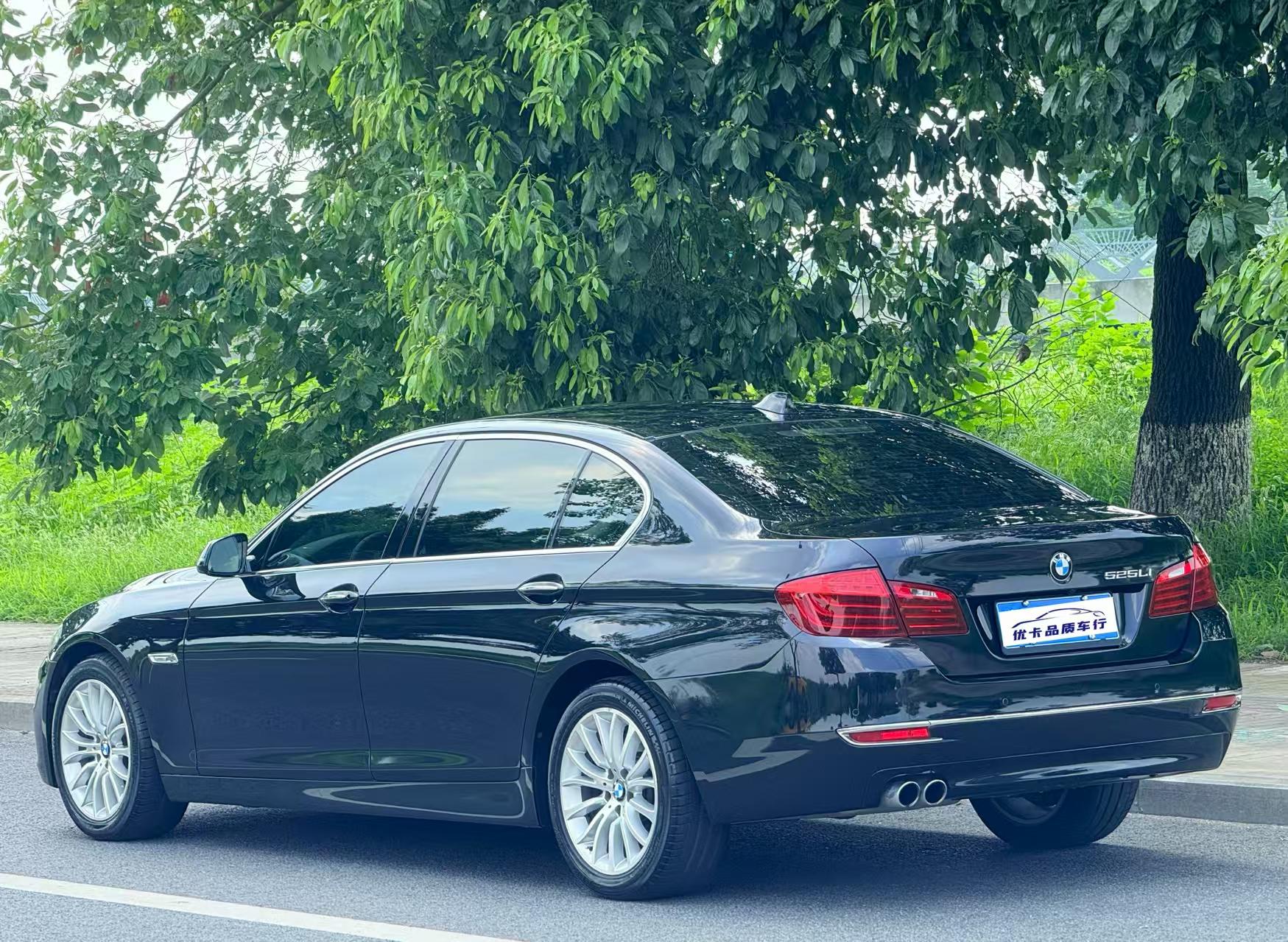 BMW 5 серии 2017 thumb 3
