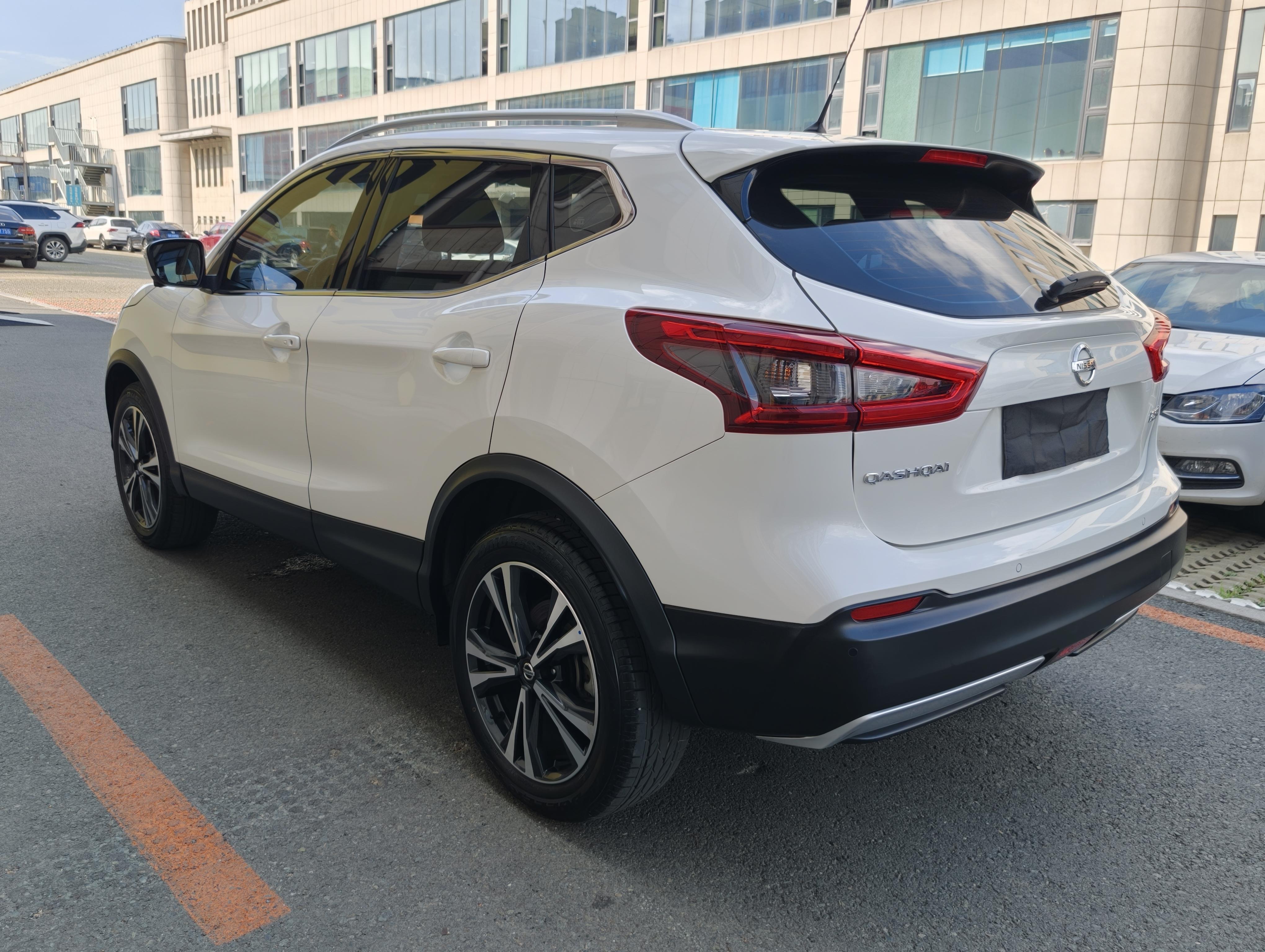 Nissan Qashqai+2 2022 thumb 2
