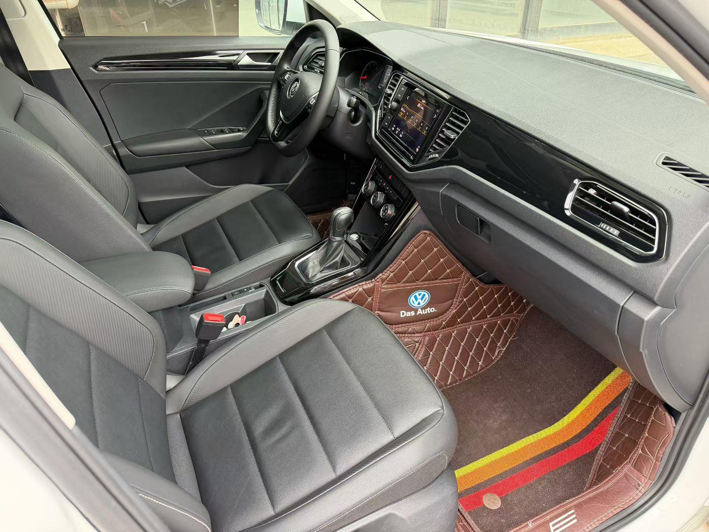 Volkswagen T-Roc 2020 thumb 4