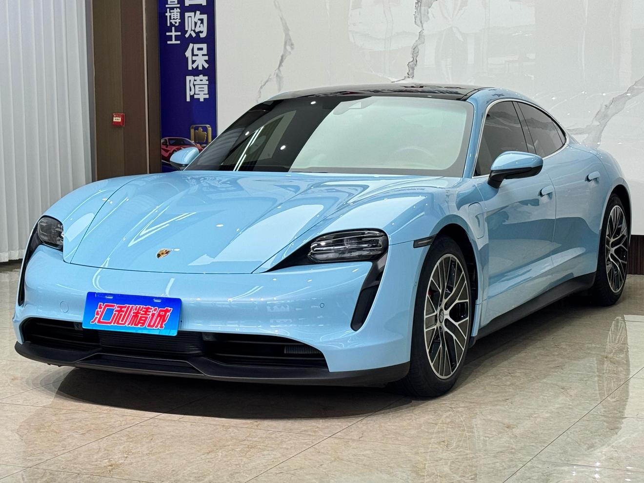 Porsche Taycan 2019 thumb 6