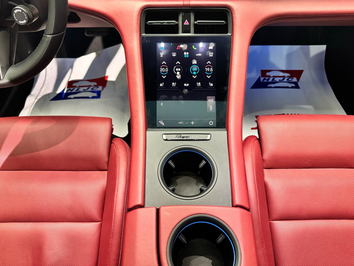 Porsche Taycan 2019 thumb 8