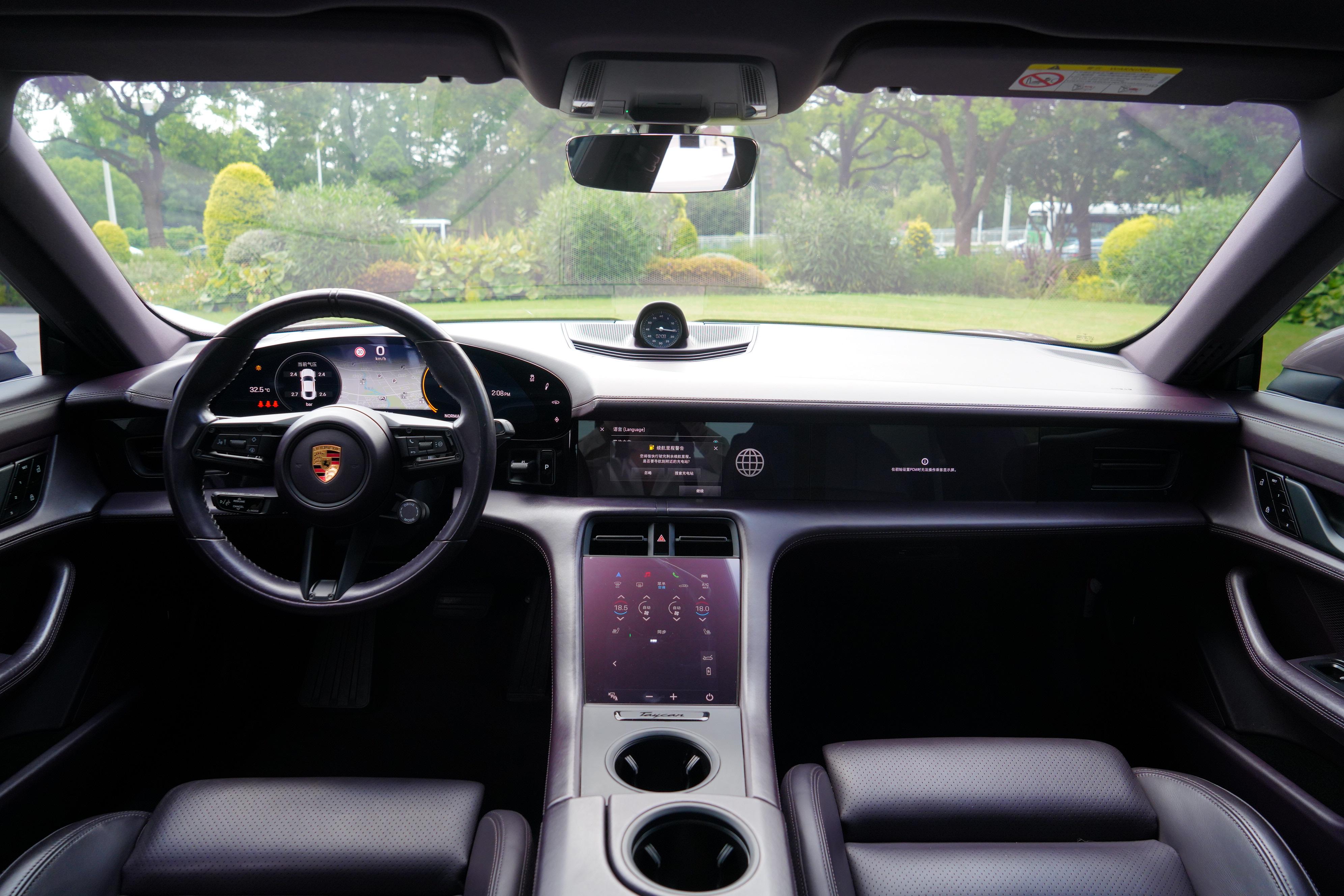 Porsche Taycan 2020 thumb 9