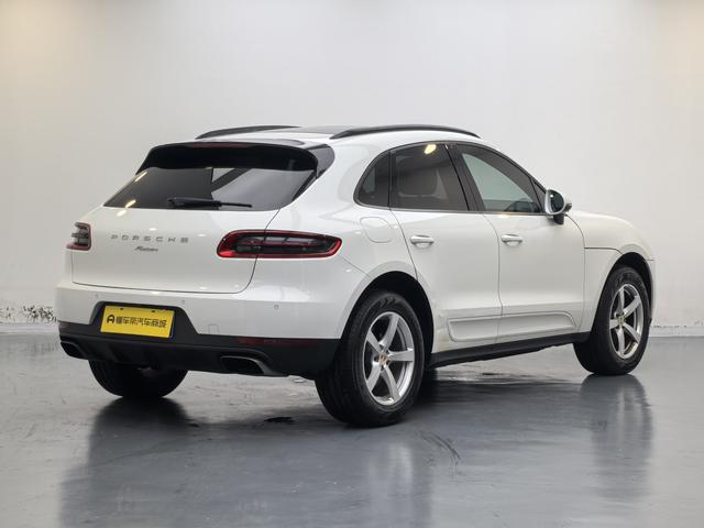 Porsche Macan 2016 thumb 5