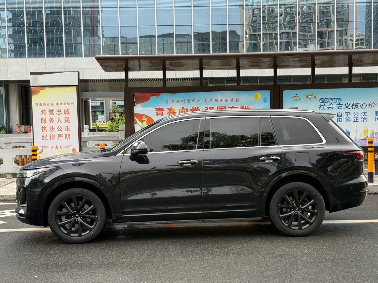 Lixiang (Li Auto) One 2021 thumb 2