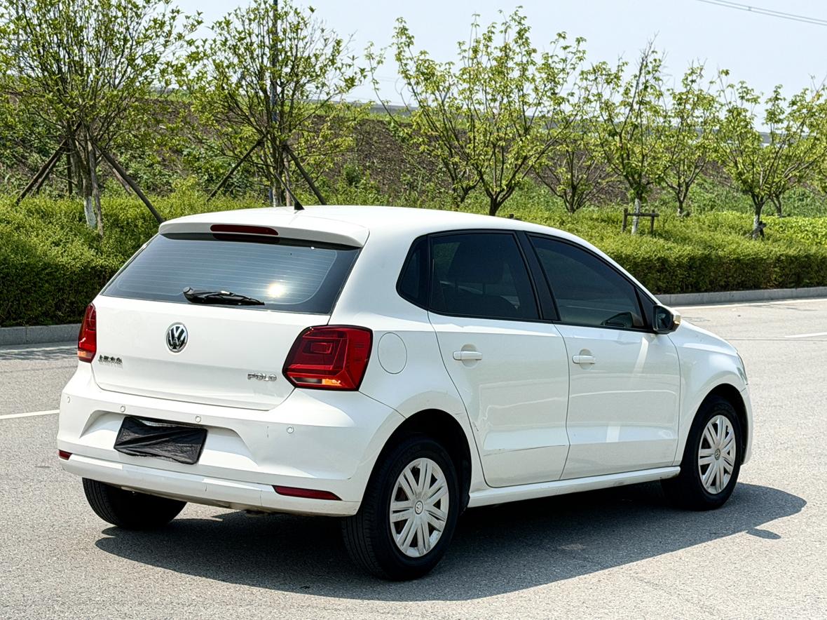 Volkswagen Polo 2016 thumb 4