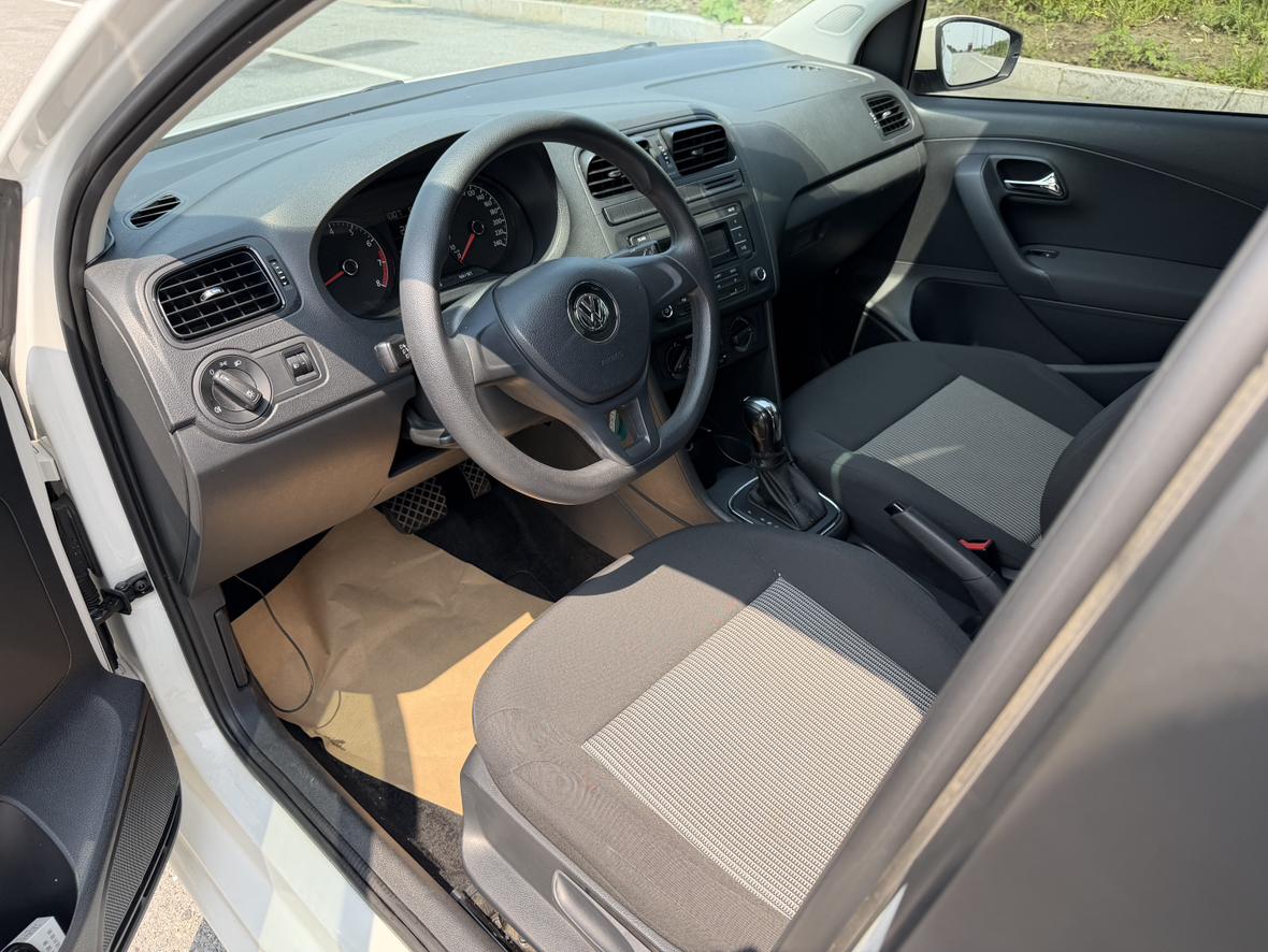 Volkswagen Polo 2016 thumb 6