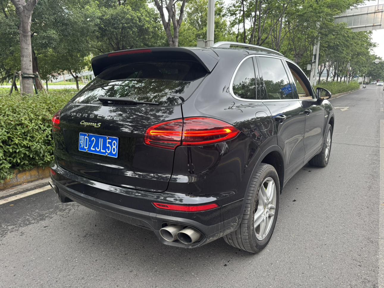Porsche Cayenne 2015 thumb 4