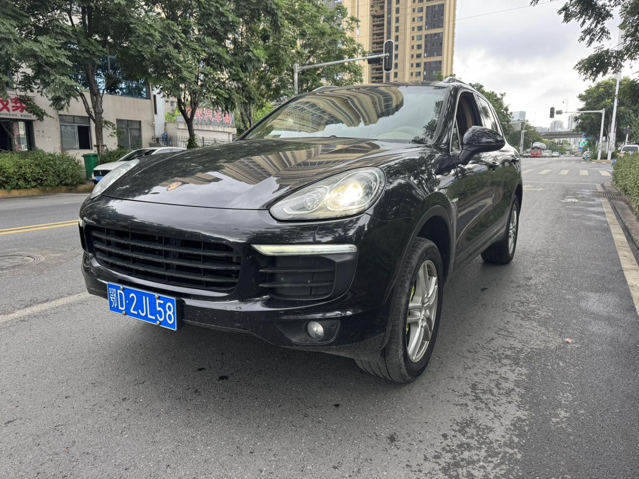 Porsche Cayenne 2015 thumb 8