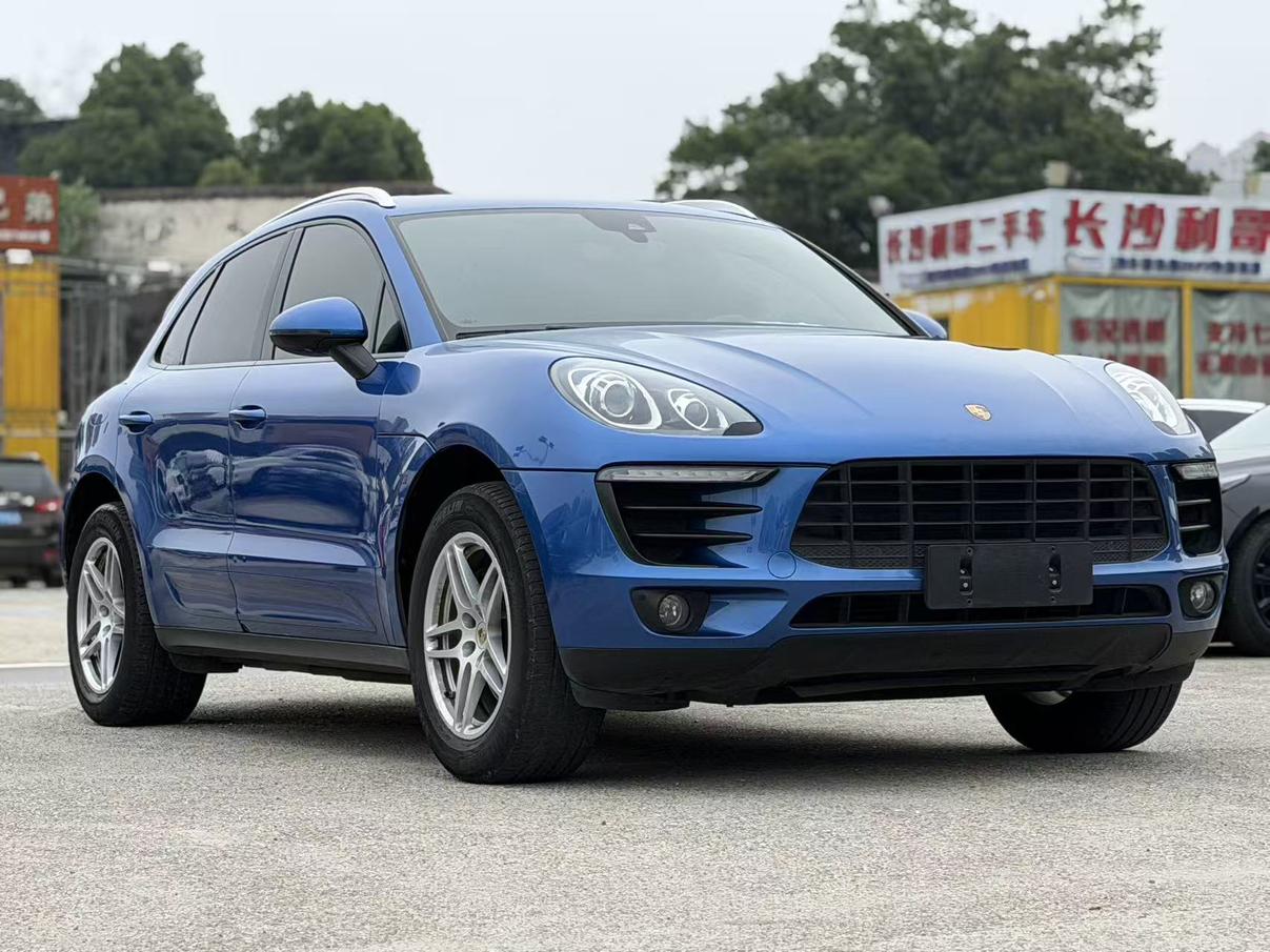 Porsche Macan 2017 thumb 10