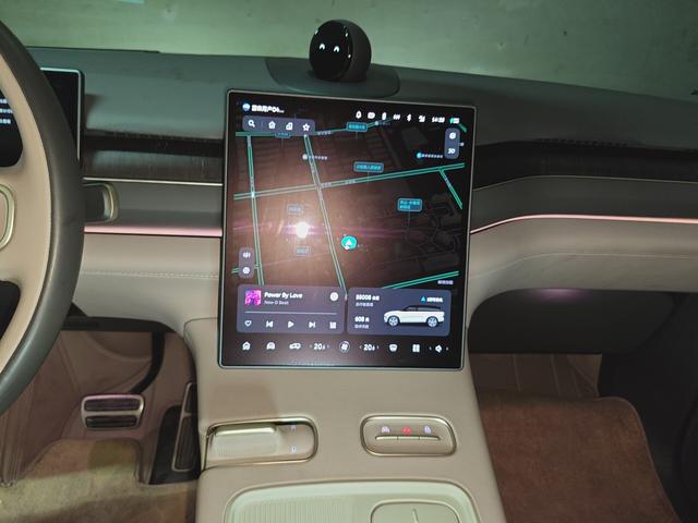 Nio ES8 2024 thumb 6