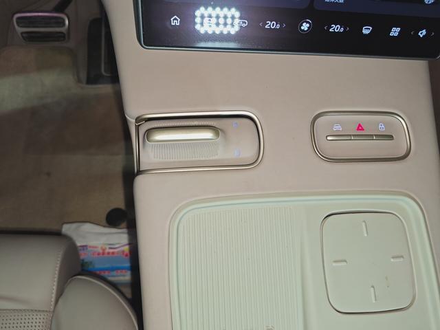 Nio ES8 2024 thumb 7