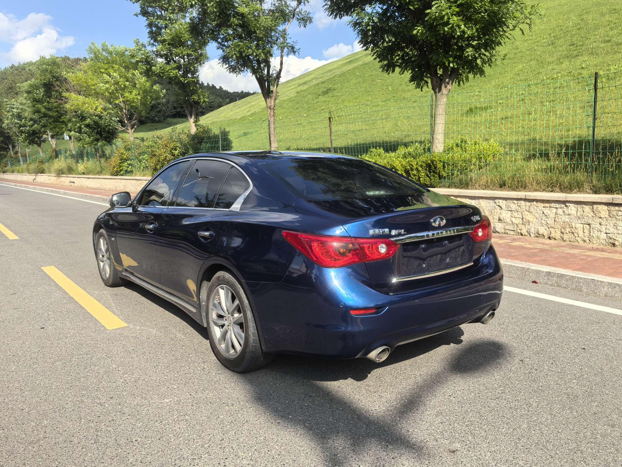 Infiniti Q50L 2016 thumb 3