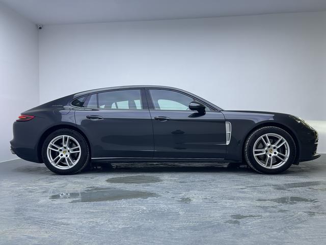Porsche Panamera 2017 thumb 6