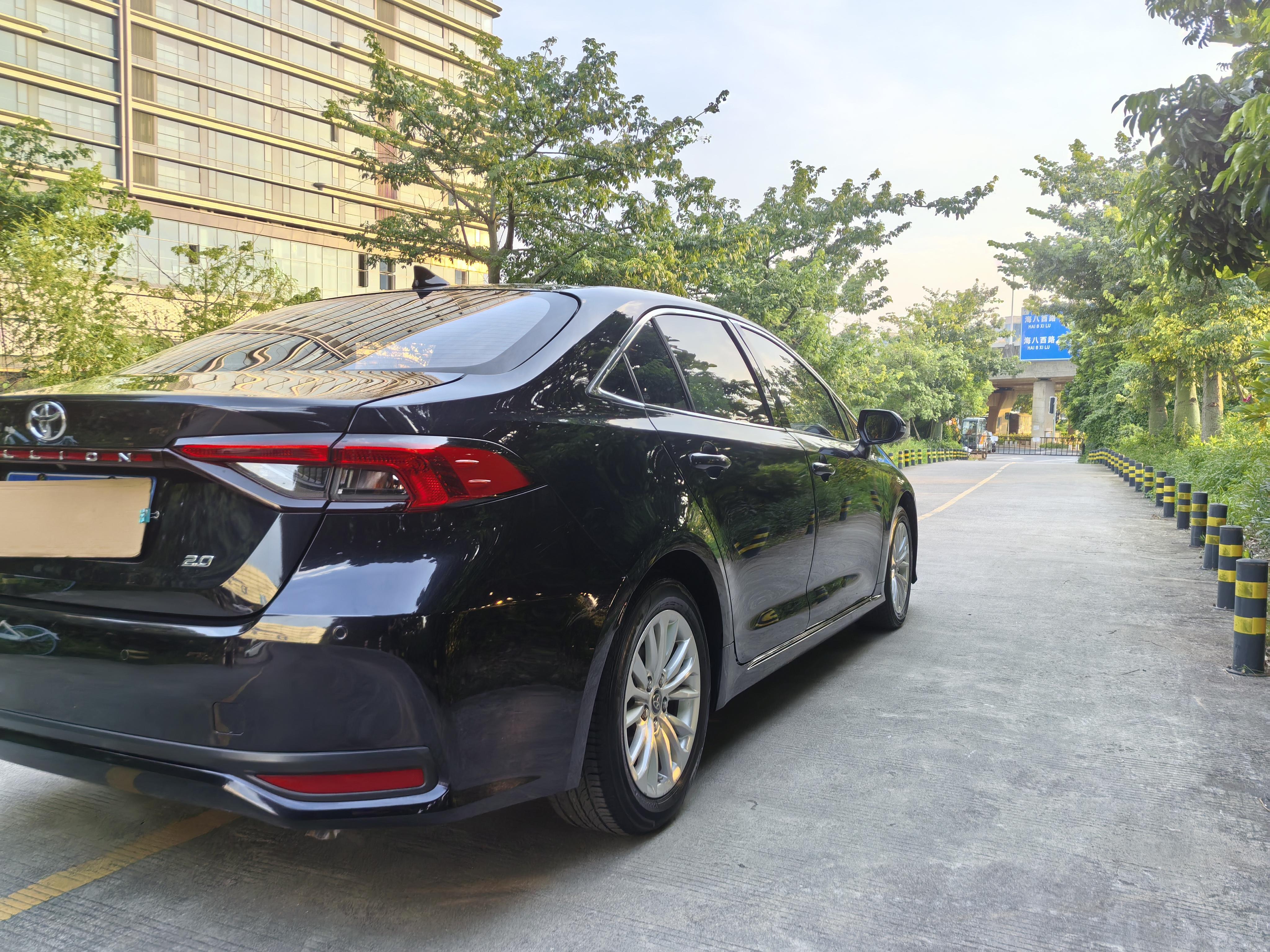Toyota Crown 2022 thumb 4