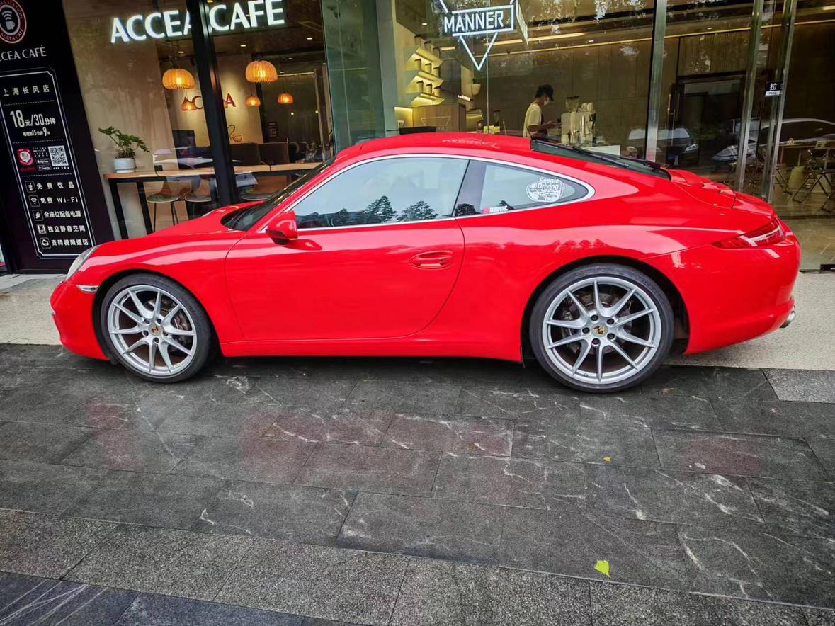 Porsche 911 2012 thumb 2