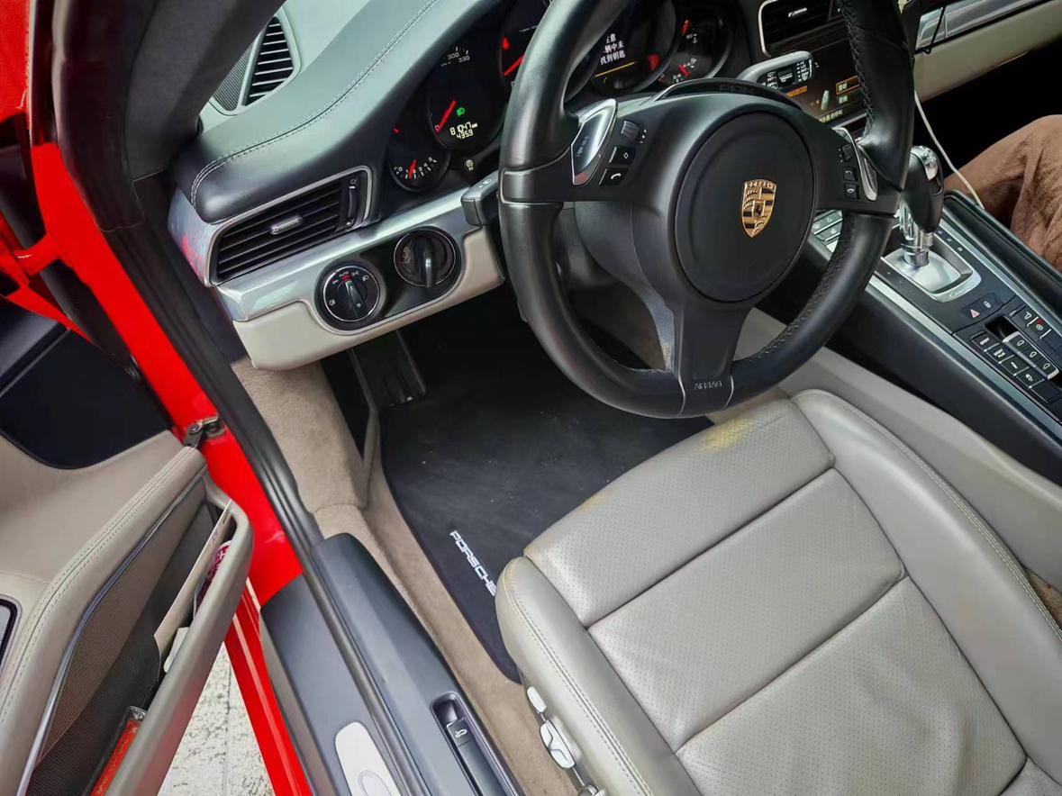 Porsche 911 2012 thumb 9