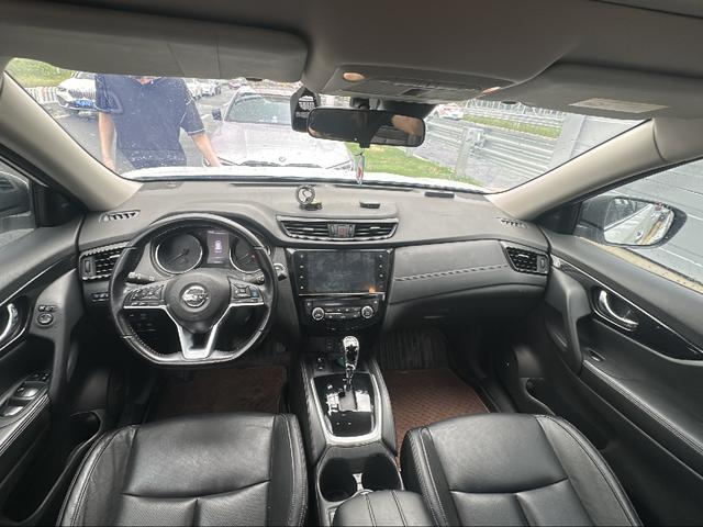 Nissan X-Trail 2020 thumb 3