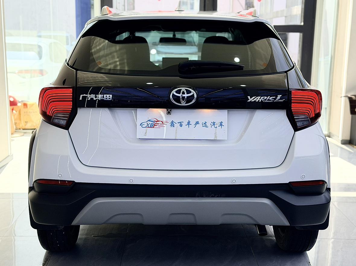 Toyota Yaris 2021 thumb 3
