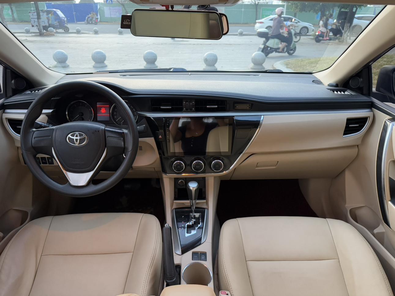 Toyota Corolla Rumion 2017 thumb 12