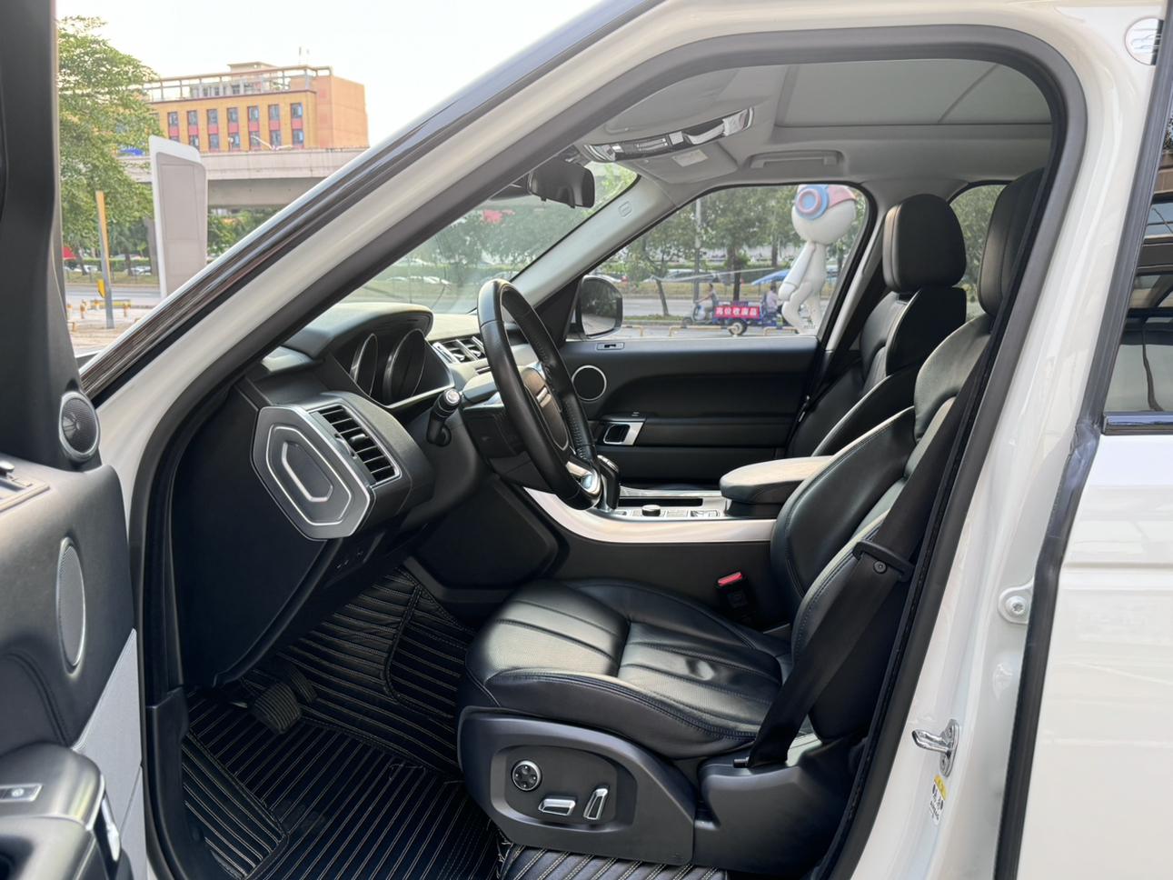 Land Rover Range Rover Sport 2018 thumb 9