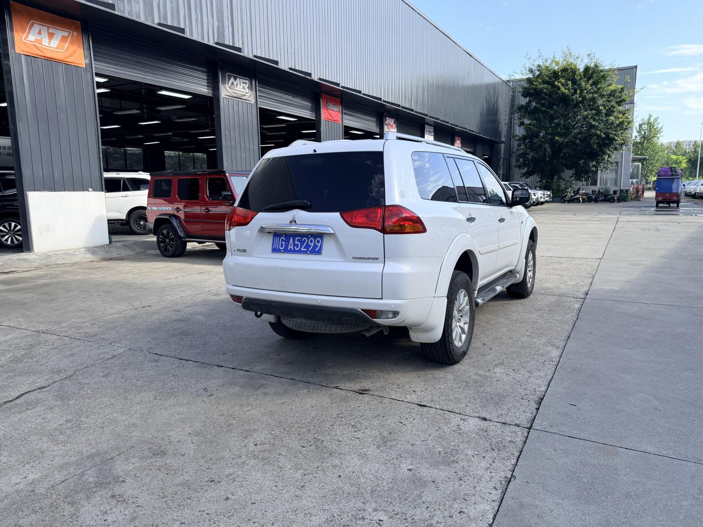 Mitsubishi Pa Jie Luo Jin Chang · 2013 thumb 3