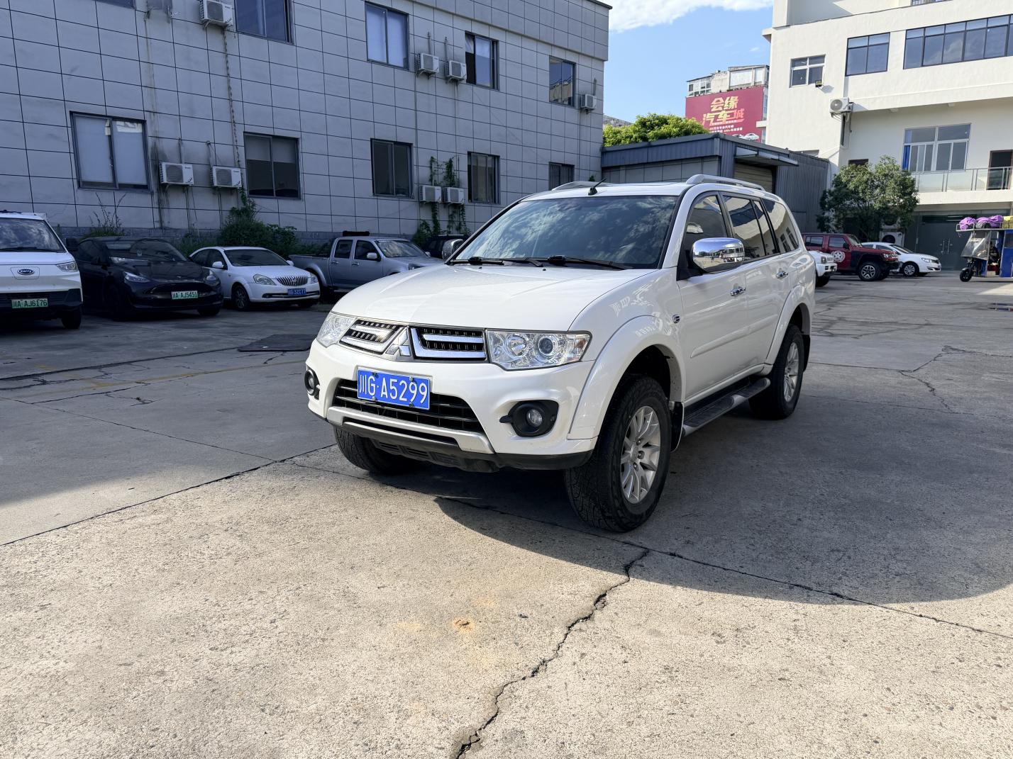 Mitsubishi Pa Jie Luo Jin Chang · 2013 thumb 12