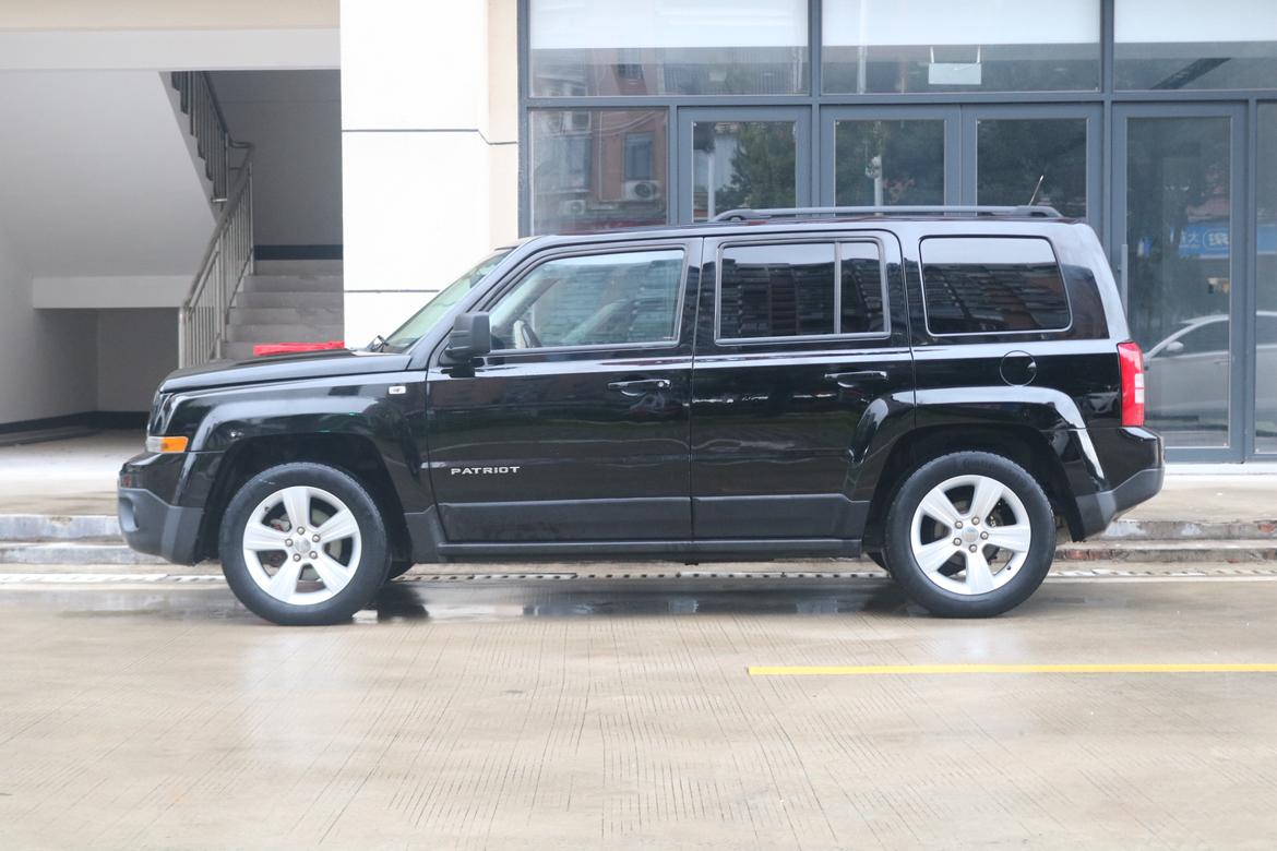 Jeep Cherokee 2015 thumb 2