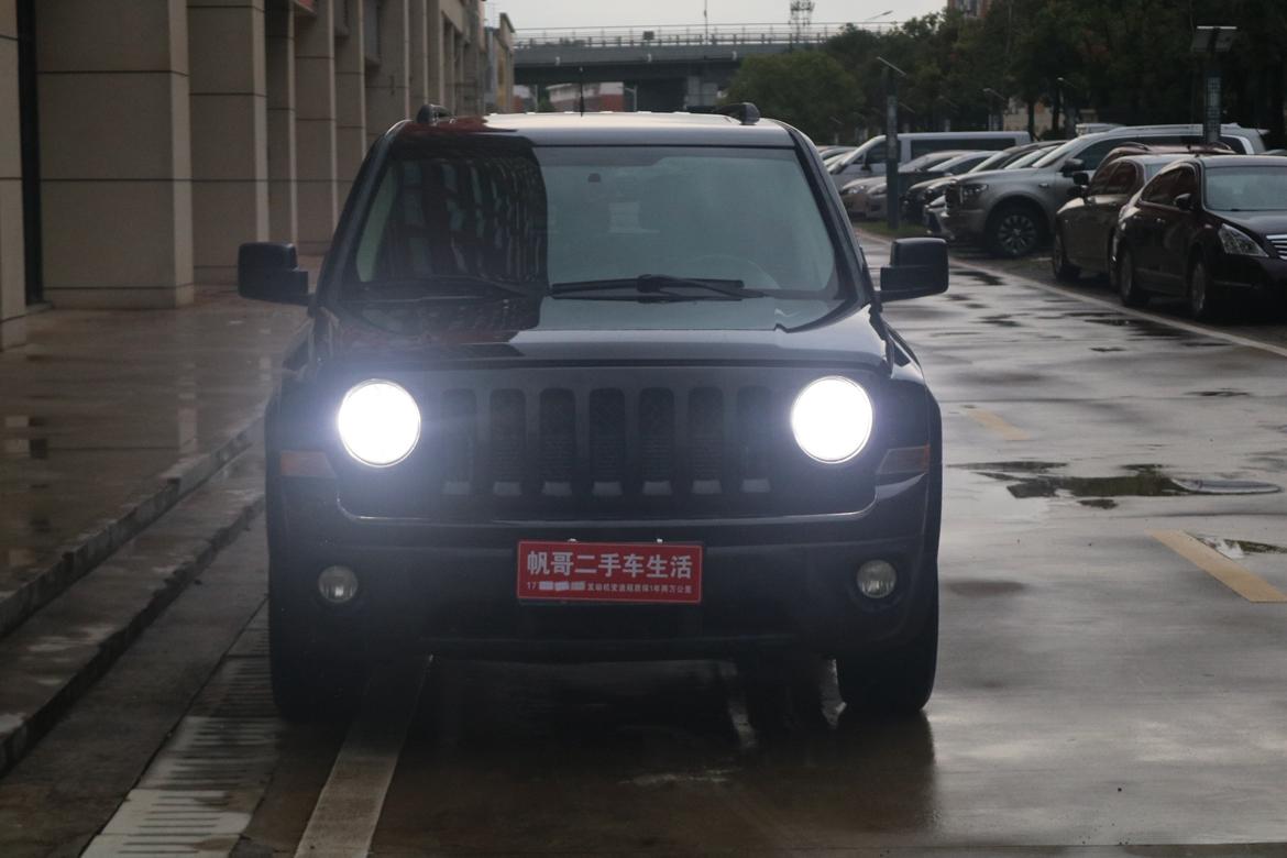 Jeep Cherokee 2015 thumb 11
