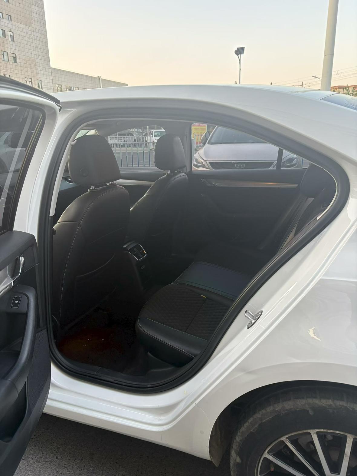 Skoda Ming Rui 2018 thumb 4
