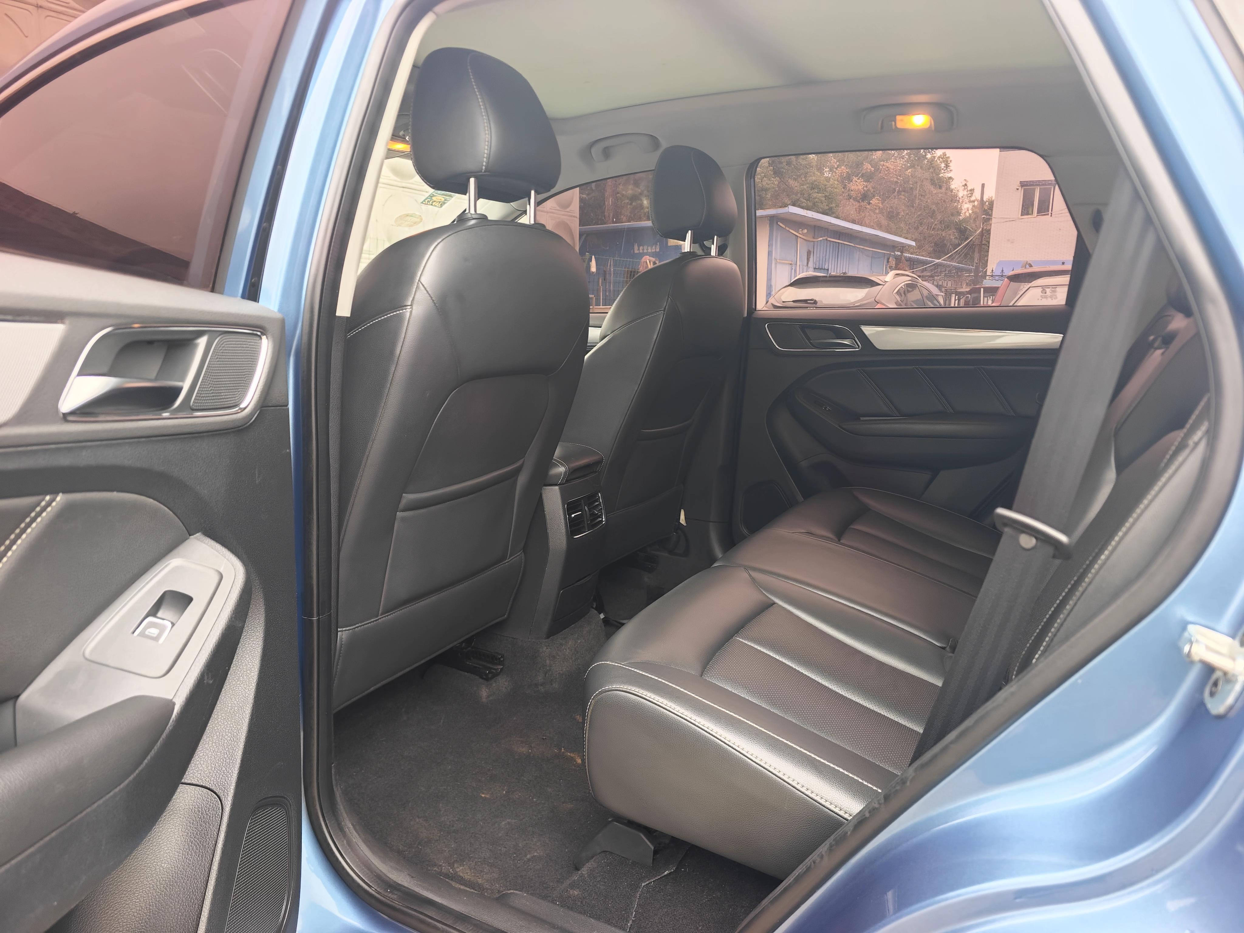 Roewe RX5 2018 thumb 7