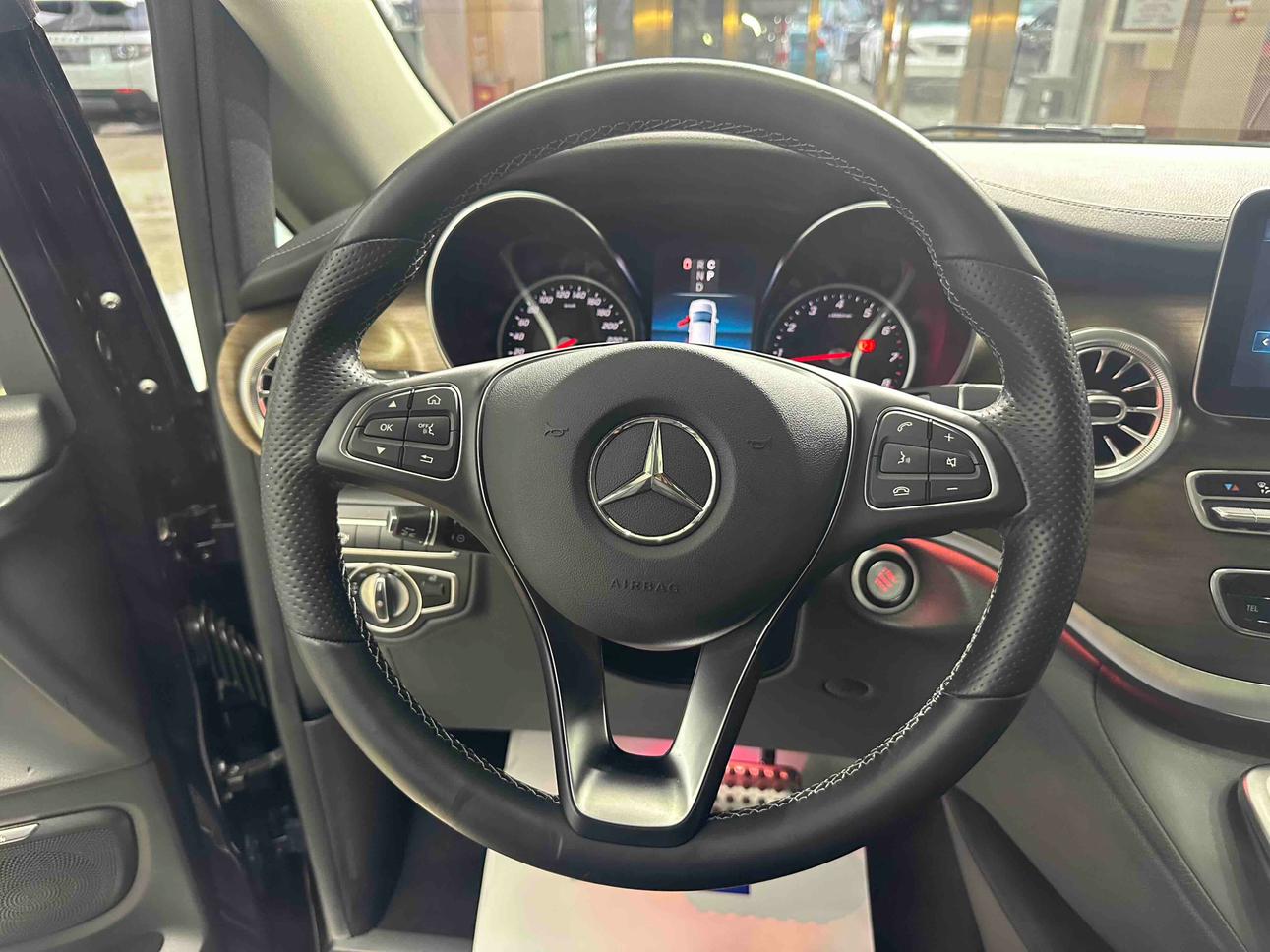 Mercedes-Benz V-Класс 2021 thumb 12