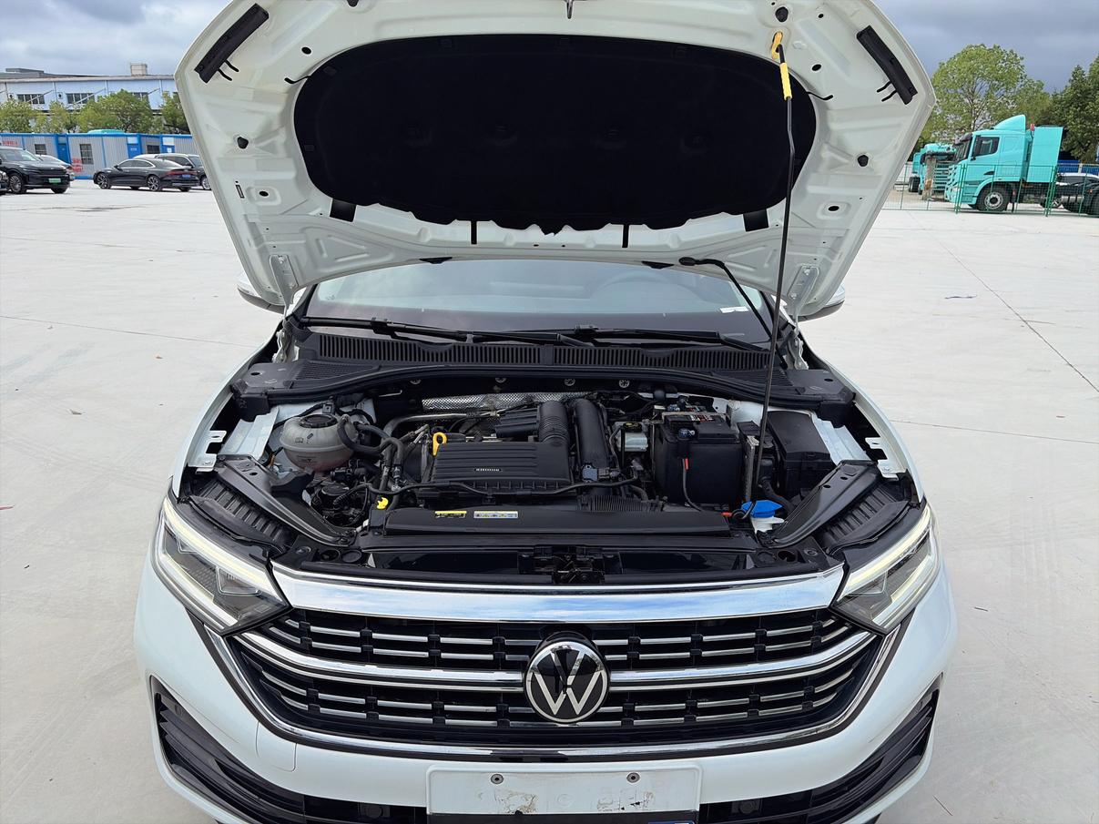 Volkswagen Sagitar 2023 thumb 7