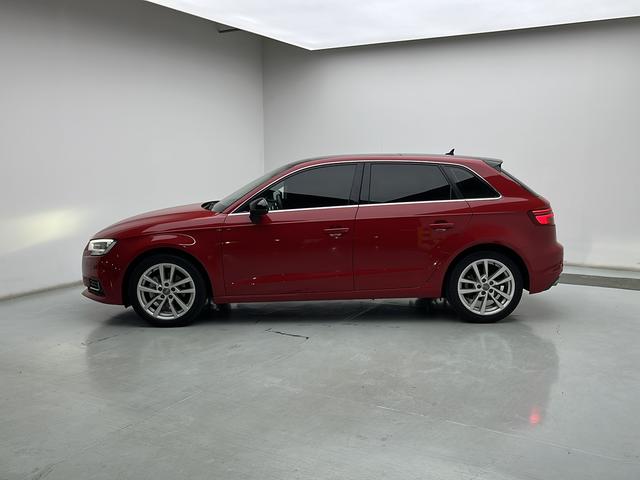 Audi A3 2020 thumb 2