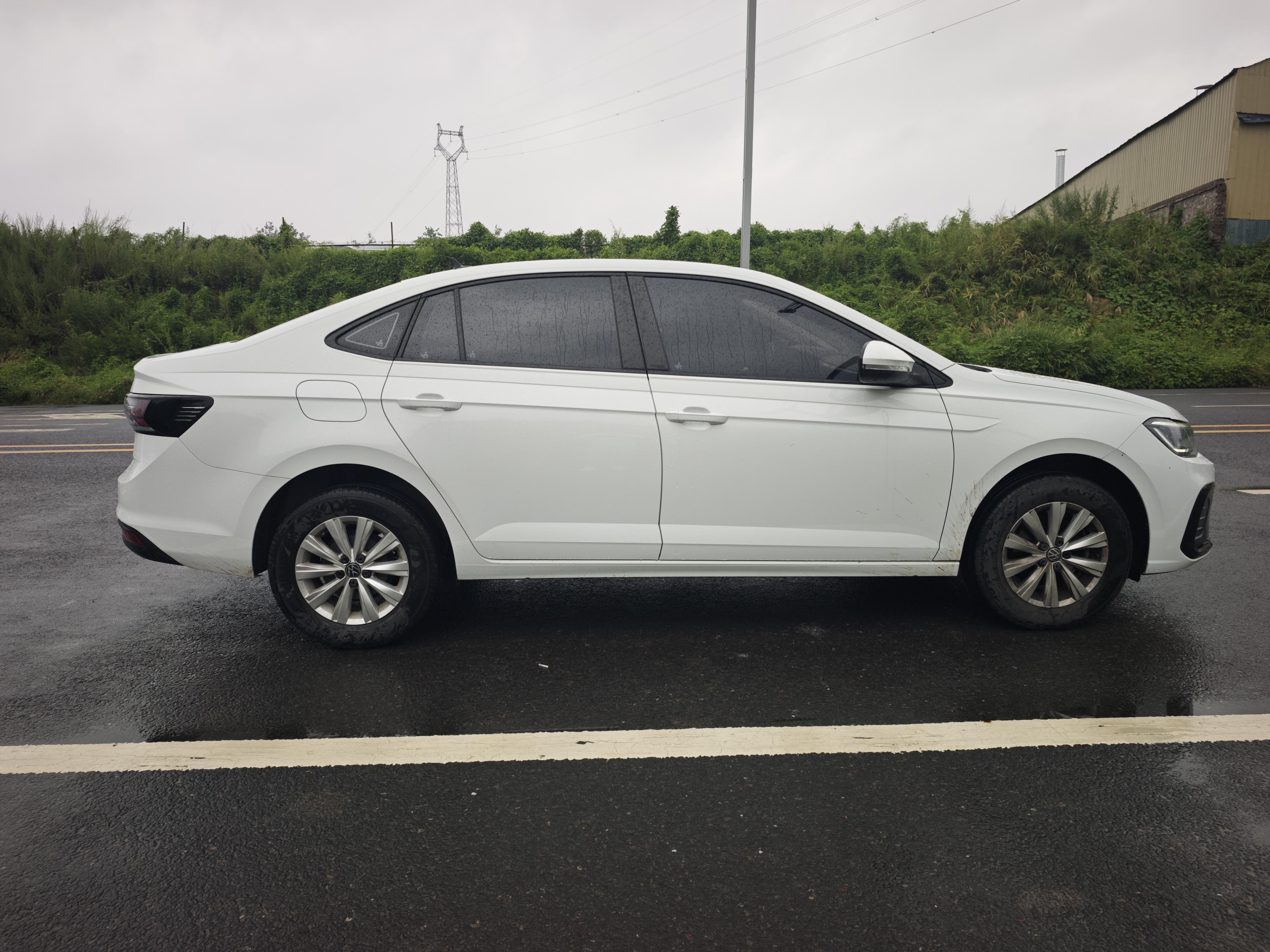 Volkswagen Lavida XR 2023 thumb 2