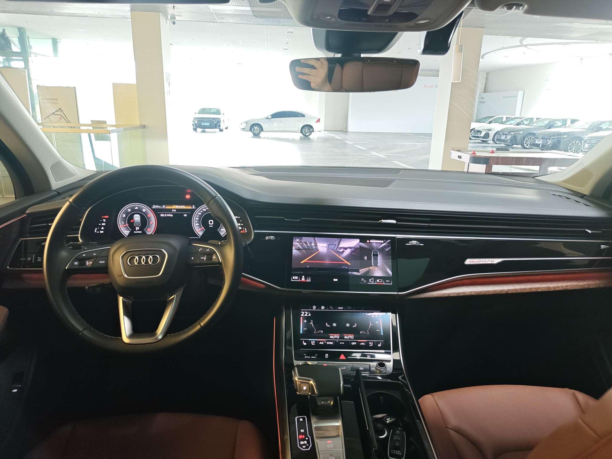 Audi Q7 2025 thumb 3